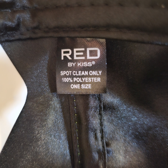 RED BY KISS All Over Satin Silky Baseball Cap - Picture 3 of 4